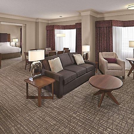 ดับเบิลทรี บาย ฮิลตัน เวสต์ เอ็ดมอนตัน Hotel เอดมันตัน ภายนอก รูปภาพ