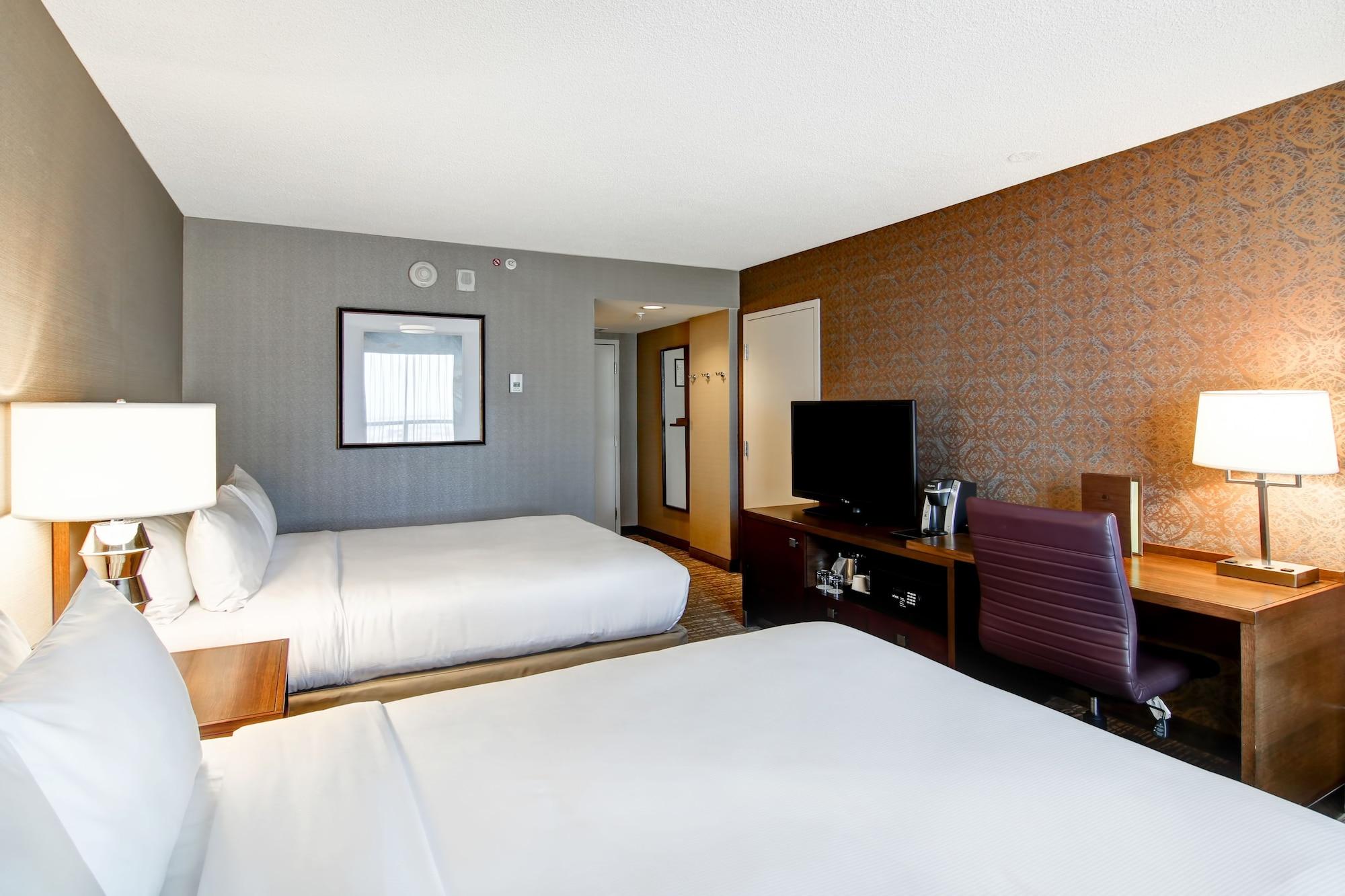 ดับเบิลทรี บาย ฮิลตัน เวสต์ เอ็ดมอนตัน Hotel เอดมันตัน ภายนอก รูปภาพ